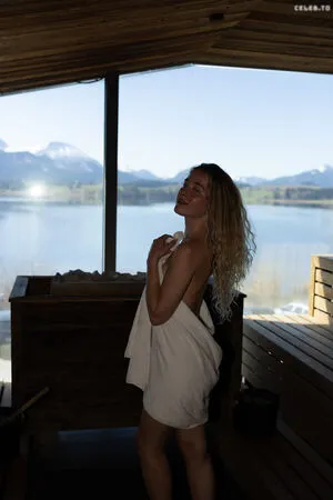 Sara Russek OnlyFans Leaked Free Thumbnail Picture - #nQ8KnKy82O