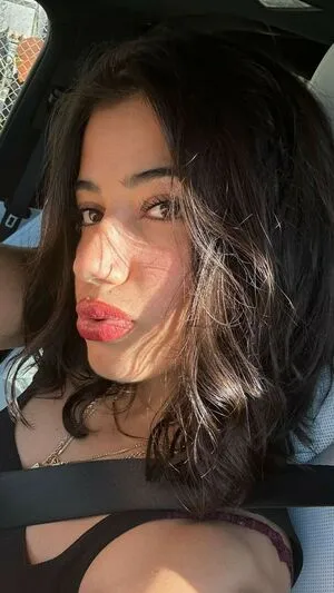 Sara Saffari OnlyFans Leaked Free Thumbnail Picture - #24dLIrGeZ1
