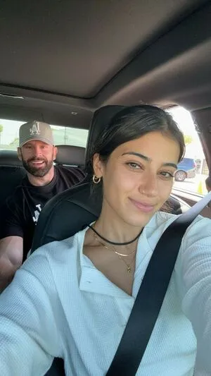 Sara Saffari OnlyFans Leaked Free Thumbnail Picture - #2Ct3FkIe2v