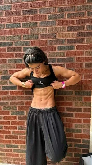 Sara Saffari OnlyFans Leaked Free Thumbnail Picture - #8e2L3ROzso