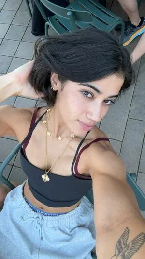 Sara Saffari OnlyFans Leaked Free Thumbnail Picture - #C8QN4UWSnL