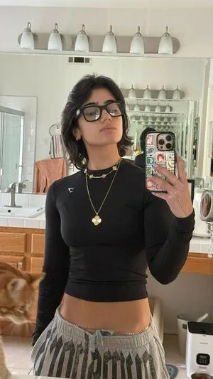 Sara Saffari OnlyFans Leaked Free Thumbnail Picture - #LVM9PIzmcx