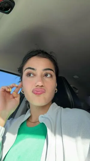 Sara Saffari OnlyFans Leaked Free Thumbnail Picture - #MbS6vexiE7