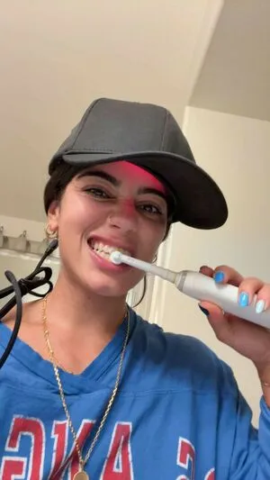 Sara Saffari OnlyFans Leaked Free Thumbnail Picture - #OZsrcv1snp