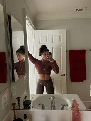 Sara Saffari OnlyFans Leaked Free Thumbnail Picture - #UL989Yxcls