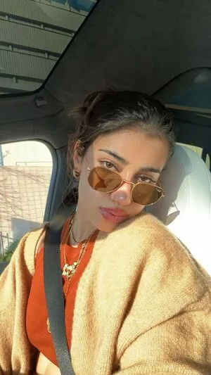 Sara Saffari OnlyFans Leaked Free Thumbnail Picture - #UTH0cHT4yo