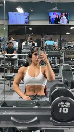 Sara Saffari OnlyFans Leaked Free Thumbnail Picture - #VRtgV8PgNy
