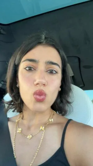 Sara Saffari OnlyFans Leaked Free Thumbnail Picture - #a5X1MHA4J1