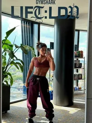 Sara Saffari OnlyFans Leaked Free Thumbnail Picture - #keehYp7H6H