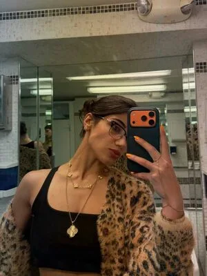 Sara Saffari OnlyFans Leaked Free Thumbnail Picture - #lNfeAc8uDw