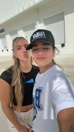 Sara Saffari OnlyFans Leaked Free Thumbnail Picture - #m7EXKrbenI