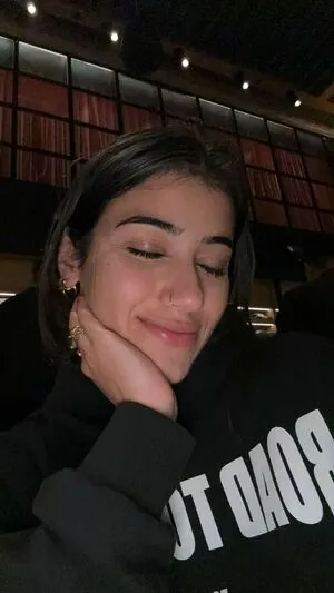 Sara Saffari OnlyFans Leaked Free Thumbnail Picture - #sSMOyFCKh1