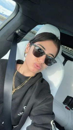 Sara Saffari OnlyFans Leaked Free Thumbnail Picture - #yFT67SrFrE