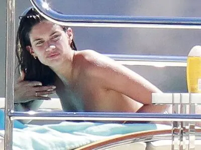 Sara Sampaio OnlyFans Leaked Free Thumbnail Picture - #zKZqSJewig