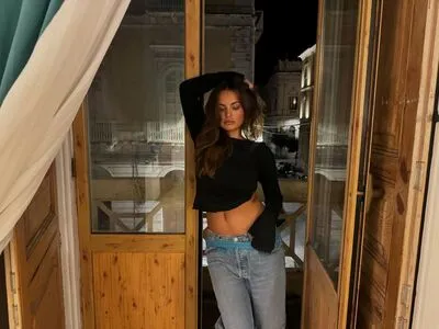 Sarabella Harris OnlyFans Leaked Free Thumbnail Picture - #1ShZbr9oxt