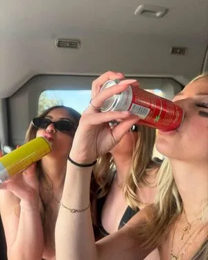 Sarabella Harris OnlyFans Leaked Free Thumbnail Picture - #1xubLmttvr