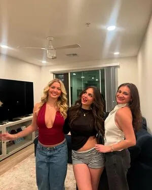 Sarabella Harris OnlyFans Leaked Free Thumbnail Picture - #6ynZyk2KQb