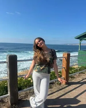 Sarabella Harris OnlyFans Leaked Free Thumbnail Picture - #u43alDd8to