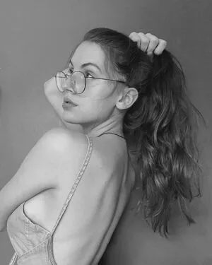 Sarah A L OnlyFans Leaked Free Thumbnail Picture - #LBouZaJ6LZ