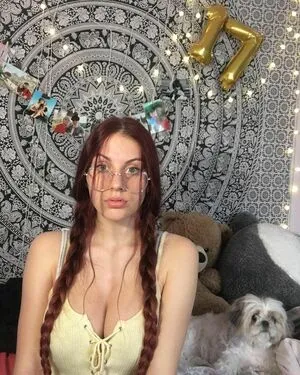 Sarah A L OnlyFans Leaked Free Thumbnail Picture - #StgfogrCww