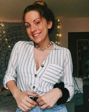 Sarah A L OnlyFans Leaked Free Thumbnail Picture - #qQ1CWavL17
