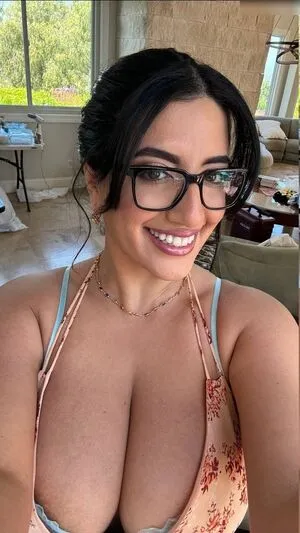 Sarah Arabic OnlyFans Leaked Free Thumbnail Picture - #khPRMJB8e4