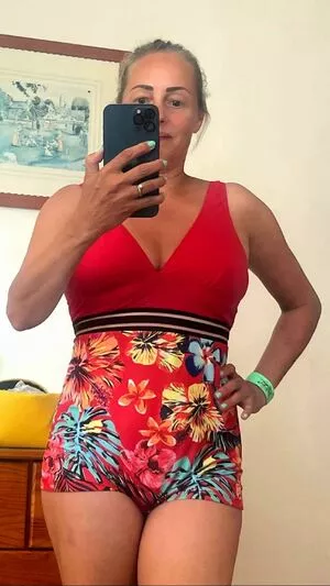 Sarah Cawood OnlyFans Leaked Free Thumbnail Picture - #DCIZmxquJo