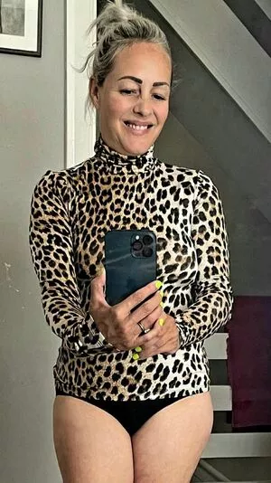 Sarah Cawood OnlyFans Leaked Free Thumbnail Picture - #Fjb0808mFU