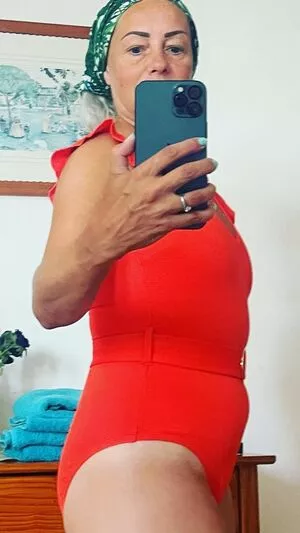 Sarah Cawood OnlyFans Leaked Free Thumbnail Picture - #Gs0oIeJpxp