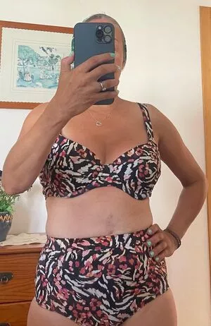 Sarah Cawood OnlyFans Leaked Free Thumbnail Picture - #Kl7mOyb4Iu