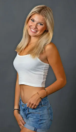 Sarah E Coomer OnlyFans Leaked Free Thumbnail Picture - #2BFKhpUe2y