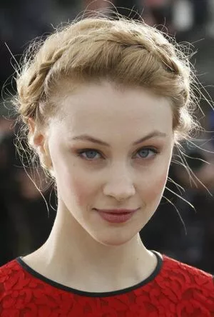Sarah Gadon OnlyFans Leaked Free Thumbnail Picture - #L04dm1BsY9