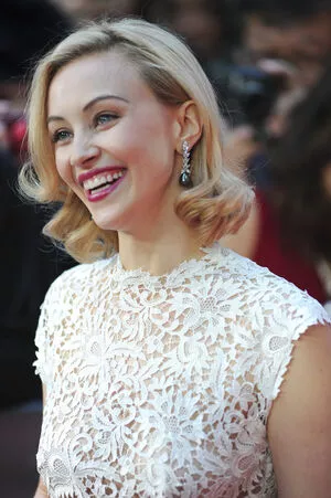 Sarah Gadon OnlyFans Leaked Free Thumbnail Picture - #ldNSV5Qkox