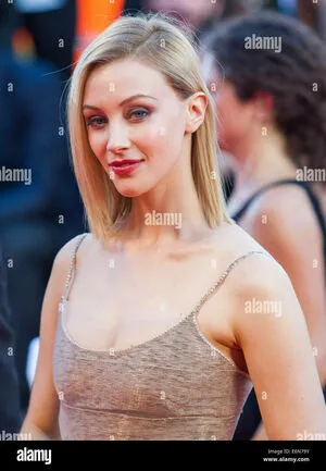 Sarah Gadon OnlyFans Leaked Free Thumbnail Picture - #u3cpnTrsfU