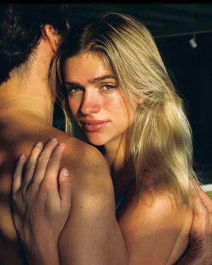 Sarah Hands OnlyFans Leaked Free Thumbnail Picture - #735DZfyhIx