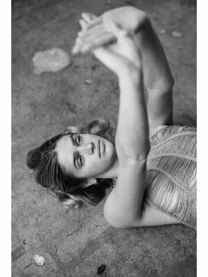 Sarah Hands OnlyFans Leaked Free Thumbnail Picture - #INKVmJqlyc