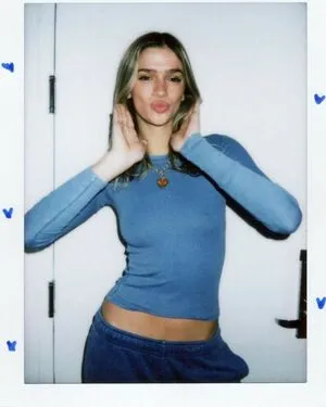 Sarah Hands OnlyFans Leaked Free Thumbnail Picture - #tCMH4VgvhU