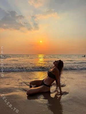 Sarah Harrison OnlyFans Leaked Free Thumbnail Picture - #UtS7GoZgmZ