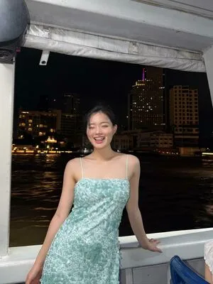 Sarah Hwang OnlyFans Leaked Free Thumbnail Picture - #2jekuYMRYW