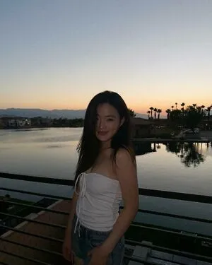 Sarah Hwang OnlyFans Leaked Free Thumbnail Picture - #66mrQtp5KV