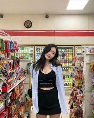 Sarah Hwang OnlyFans Leaked Free Thumbnail Picture - #Fis7a1aQov