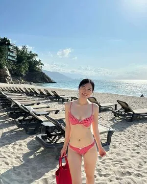 Sarah Hwang OnlyFans Leaked Free Thumbnail Picture - #GGkMbFX2lx