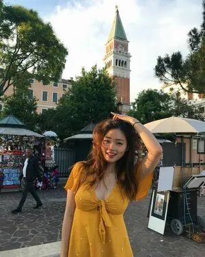 Sarah Hwang OnlyFans Leaked Free Thumbnail Picture - #IsTsHkCSkl