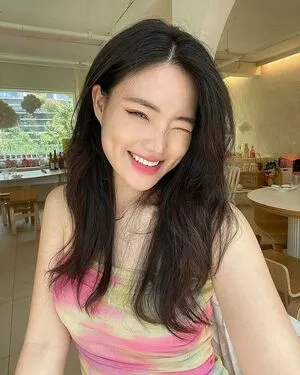 Sarah Hwang OnlyFans Leaked Free Thumbnail Picture - #dyeomFRH2N