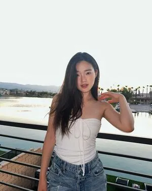 Sarah Hwang OnlyFans Leaked Free Thumbnail Picture - #edzo6za89s