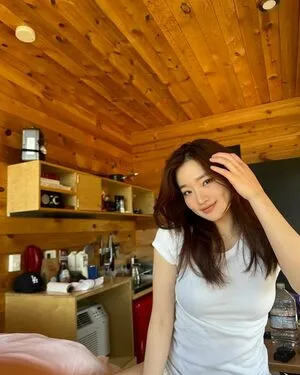 Sarah Hwang OnlyFans Leaked Free Thumbnail Picture - #w7Z9vzuuaP