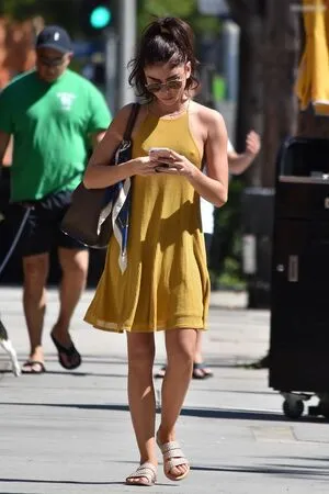 Sarah Hyland OnlyFans Leaked Free Thumbnail Picture - #6iLlypY076