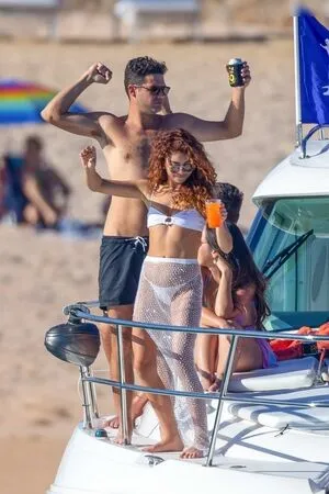Sarah Hyland OnlyFans Leaked Free Thumbnail Picture - #9LolIUzS6c