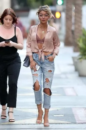 Sarah Hyland OnlyFans Leaked Free Thumbnail Picture - #FZgNfnv6IA