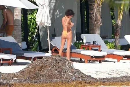 Sarah Hyland OnlyFans Leaked Free Thumbnail Picture - #JEBWWuO70j